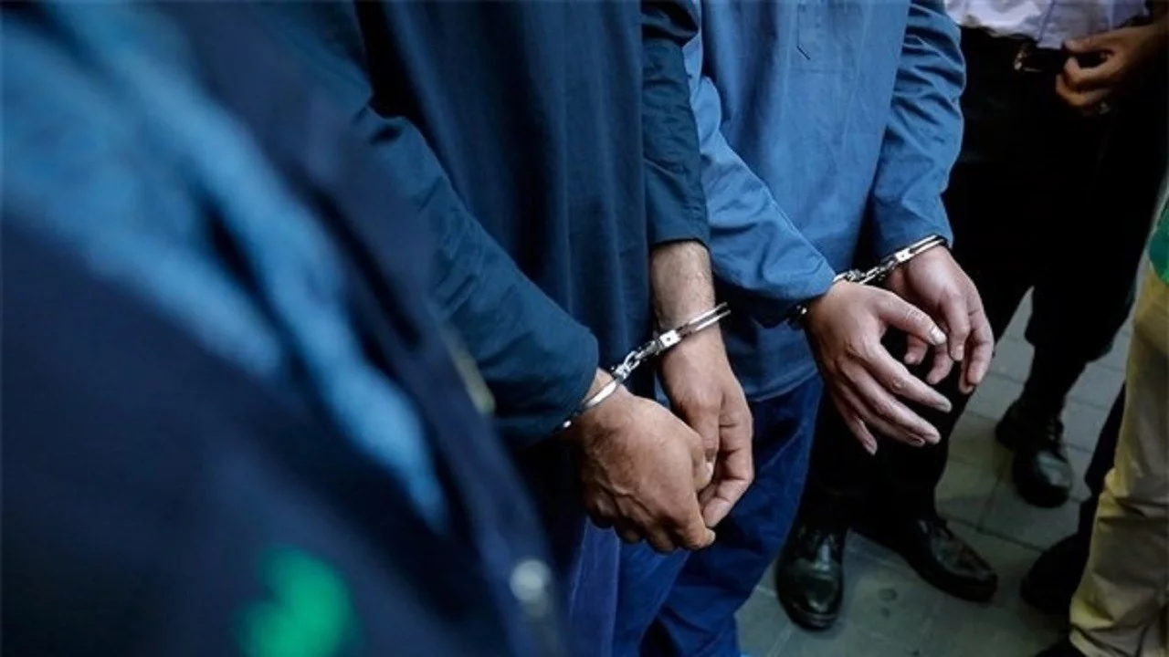 دزد لوازم خودروهای جنت آباد در ملارد دستگیر شد